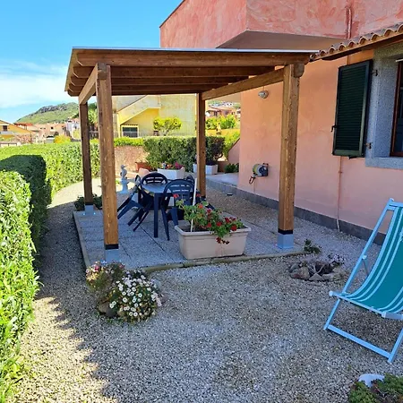 Lu Bagnu La Baja Dei Tramonti Vakantiehuis